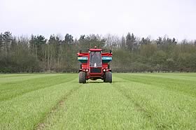 fertiliser spreading