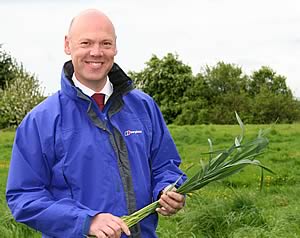 Dr Simon Pope
